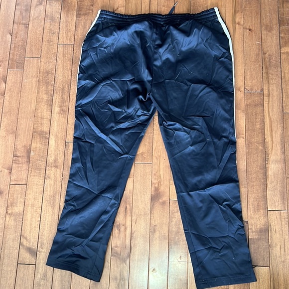 ADIDAS JOGGERS - Picture 4 of 9